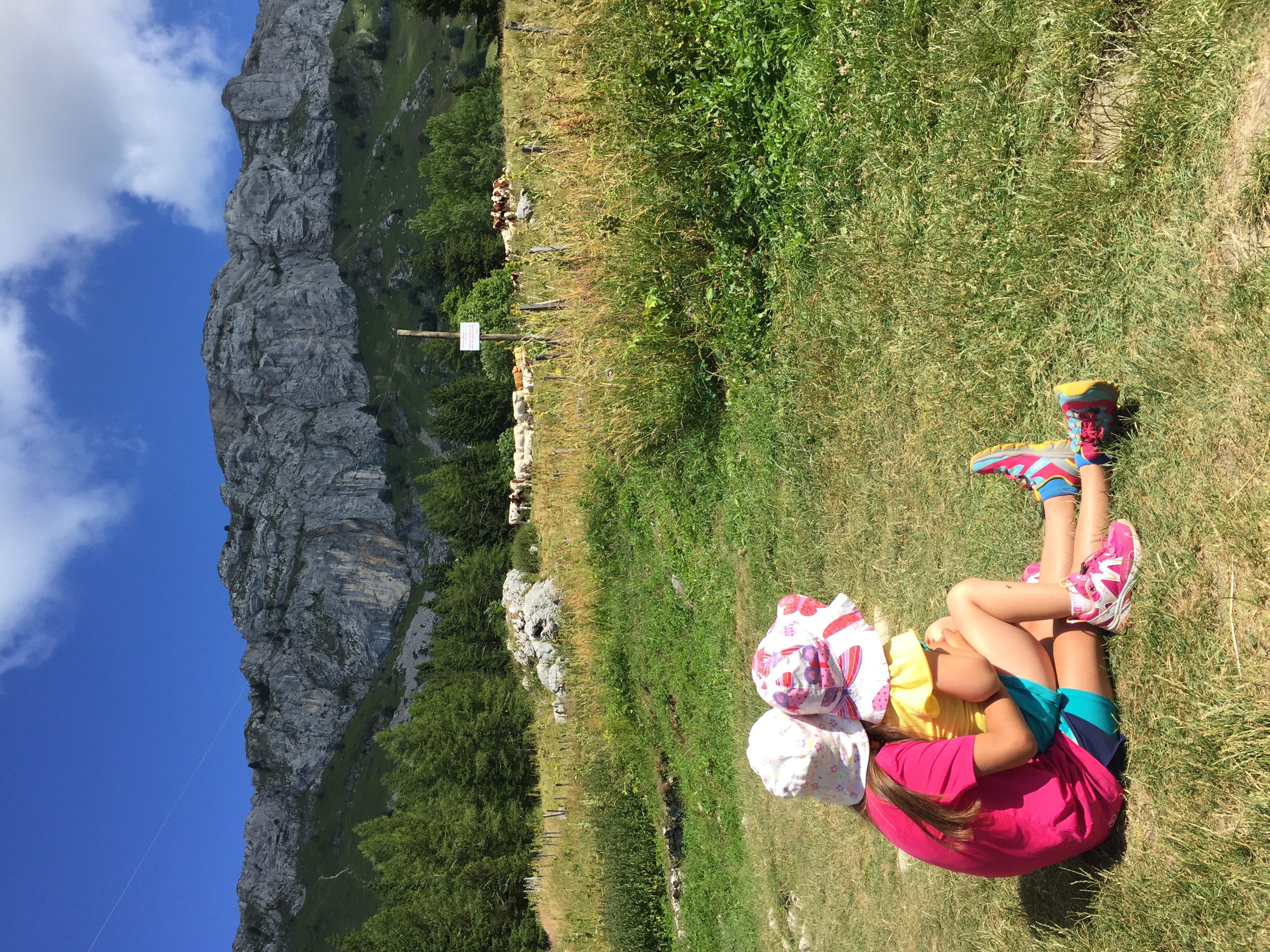 Our ambassadors June and Tess in Vercors mountains